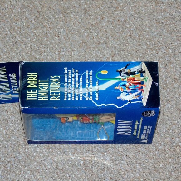 2004 DC Direct Batman: The Dark Knight Returns Robin Figure Complete in Box - Picture 6 of 9